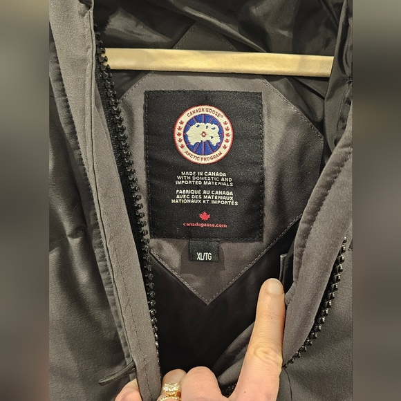 Canada Goose Lorette Parka - Picture 3 of 14